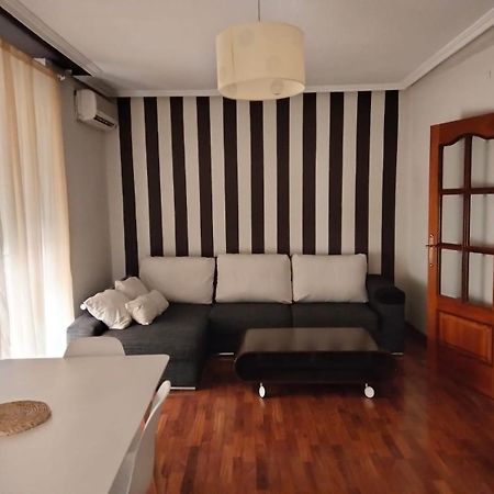 Delsan Apartment Linares  Luaran gambar